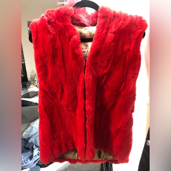 Other - Faux Fur Soft Hooded Red Vest